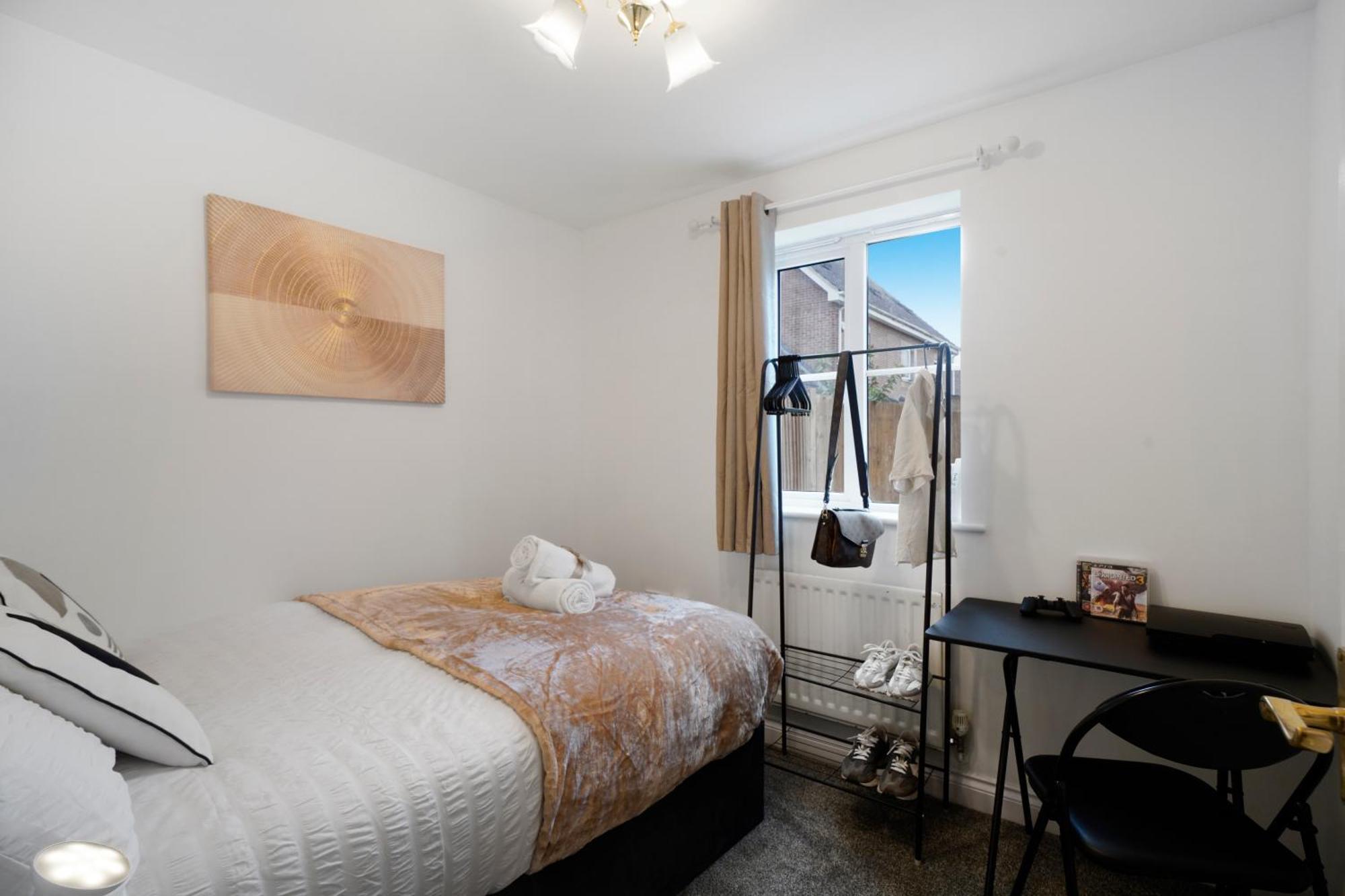 Station & Shops 3Min Walk I Heathrow 15 Mins I X2 Ensuites I Parking X2 Langley Marish Dış mekan fotoğraf