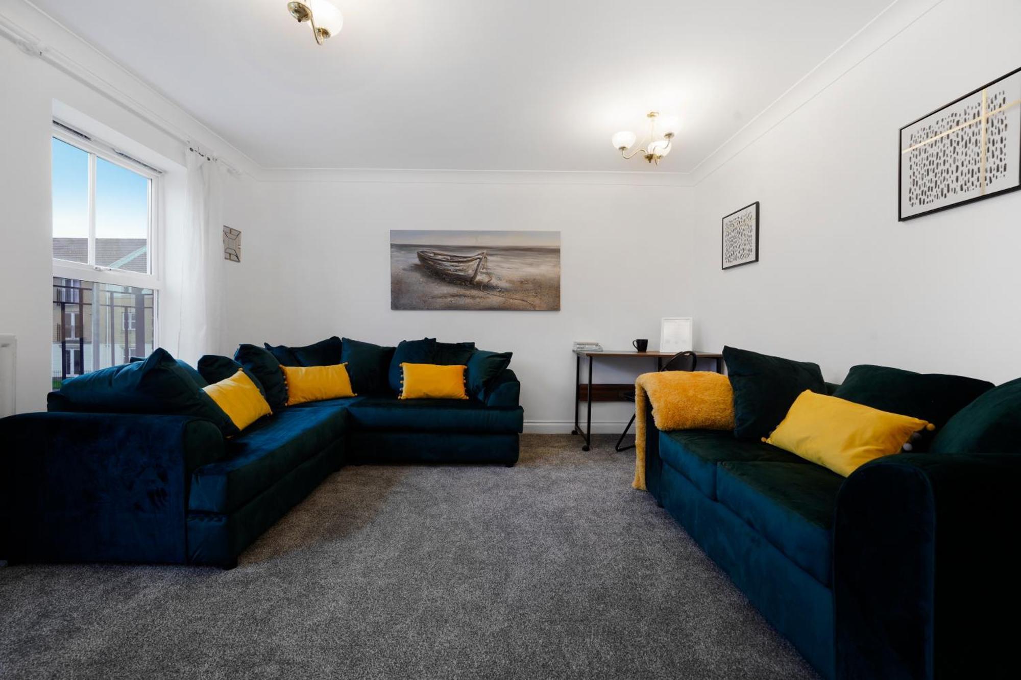 Station & Shops 3Min Walk I Heathrow 15 Mins I X2 Ensuites I Parking X2 Langley Marish Dış mekan fotoğraf